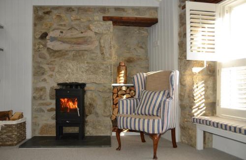 Mousehole Apartment | Sunny Corner