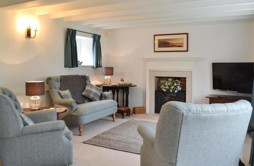 Welburn House | Sunny Cottage