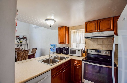 Paradise Island Villa | Sunrise Beach Resort-Same Beach as Atlantis-3 Bedroom-Villa Tropicalia