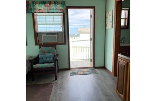 Green Turtle Cay Cottage | Sunset cottage on the sea of Abaco. Located in New Plymouth and near everything.