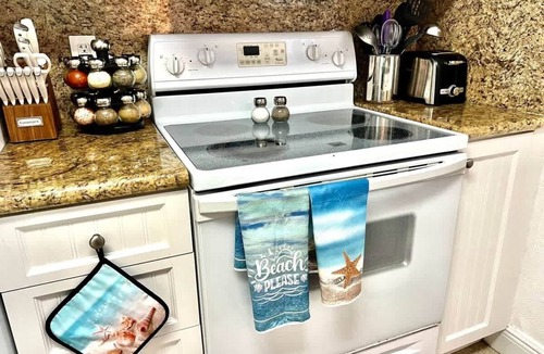 Bailey Town Apartment | Sunset Haven-Bimini Bay 3 Bedroom Vacation Home