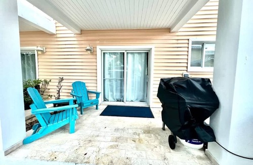 Bailey Town Apartment | Sunset Haven-Bimini Bay 3 Bedroom Vacation Home