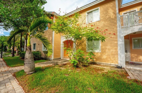 Alice Town Condo | Sunset Haven: Spacious 3 Bedroom Condo in Bimini Bay Community