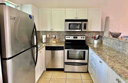 North Bimini Condo | Sunset Retreat Bimini Bay Garden View 2 Bed Condo