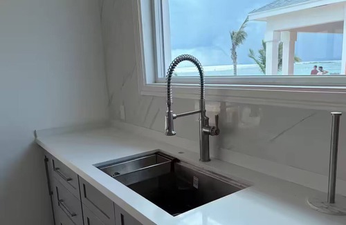 Long Island House | Superior Ocean Mist Oceanview Villa 3
