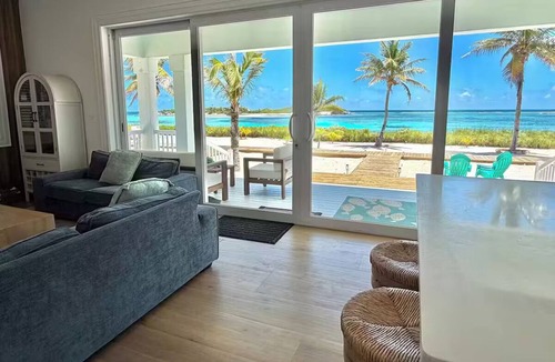 Long Island Villa | Superior Sunset Bay Oceanview Villa 8