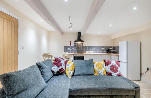 Irstead House | Sutton Windmill