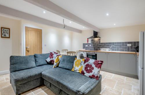 Irstead House | Sutton Windmill