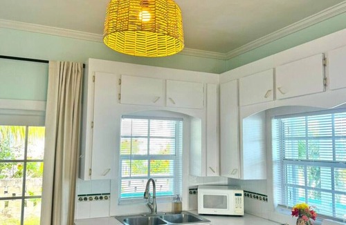 Spanish Wells House | Swim. Fish. Sun. Repeat. | Oceanfront Paradise