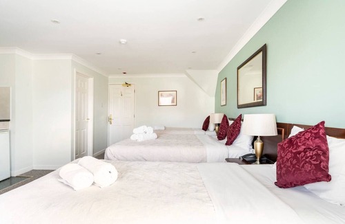 Summertown Bed & Breakfast | t Family room close to Summertown