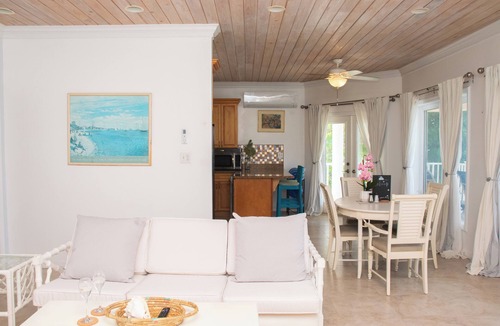 Adelaide Apartment | Tangerine Sunsets Pomelo East