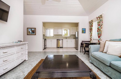 Galliot Cay House | Tangerine Sunsets Long Island Santa Maria