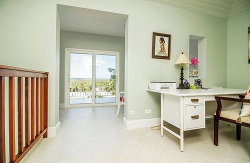 Galliot Cay House | Tangerine Sunsets Long Island Santa Maria