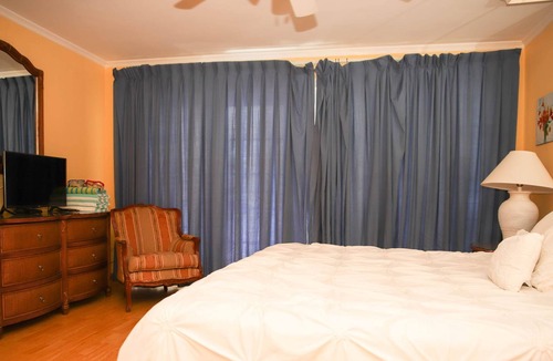 Paradise Island Apartment | Tangerine Sunsets Paradise Beach Villa