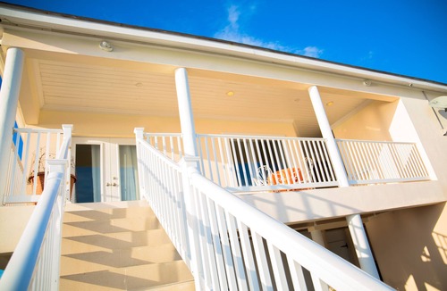 Adelaide House | Tangerine Sunsets Pomelo North