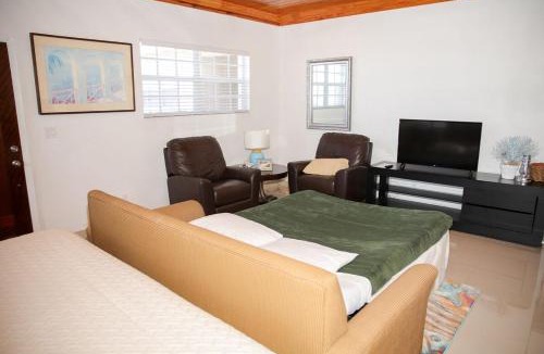 Nassau House | Tangerine Sunsets Satsuma One