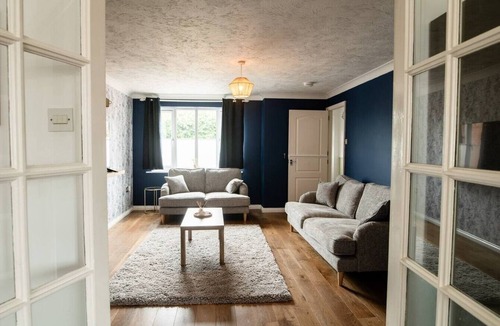 Bedford House | The Artisan House | Stylish Bedfordshire Escape