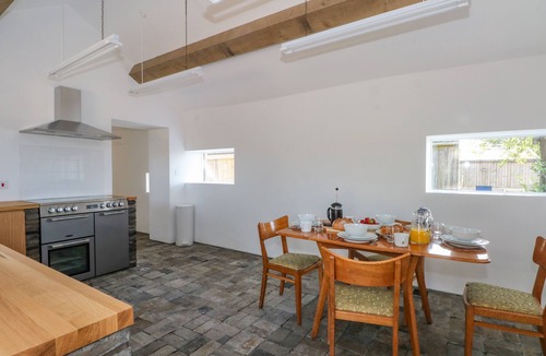 Horton Cottage | THE BARN AT CHATSWORTH FARM, family friendly in Brown Edge