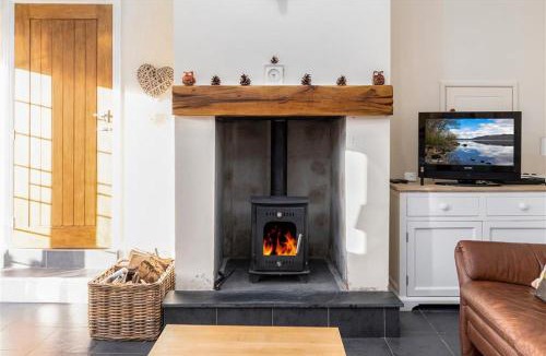 Llanuwchllyn House | The Barn