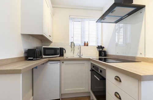 Montpellier Apartment | The Bath Road Hideaway - A First Floor One Bed Apartment