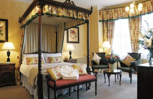 Devizes Hotel | The Bear Hotel