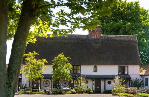Balsham Hotel | The Black Bull Inn