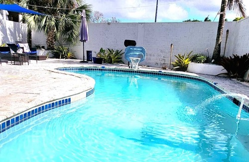Gambier Villa | The Blue Margarita - Nassau Get-a-way
