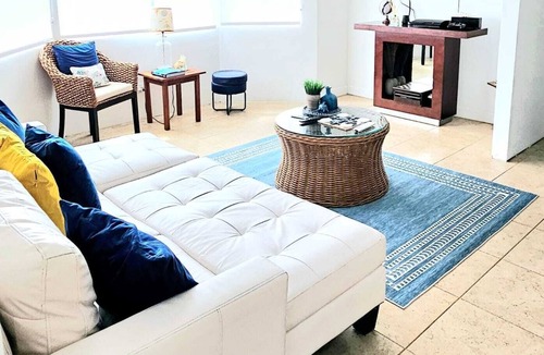 Gambier Villa | The Blue Margarita - Nassau Get-a-way