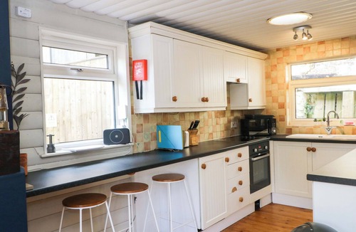 Horton Cottage | THE BOTHY, pet friendly, character holiday cottage in Leek