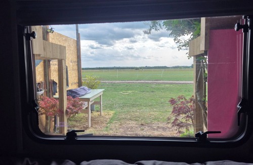 Cambridge House | The Cosy Hide - a romantic, rural retreat