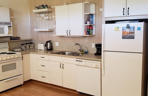 Man O War Cay Apartment | The Cove's Apartment - Dock Slip Included