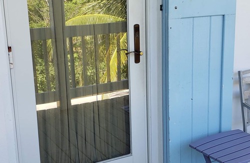 Man O War Cay Apartment | The Cove's Apartment - Dock Slip Included