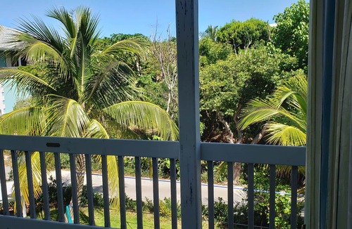 Man O War Cay Apartment | The Cove's Apartment - Dock Slip Included
