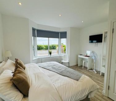 Great Yarmouth House | The Crescent