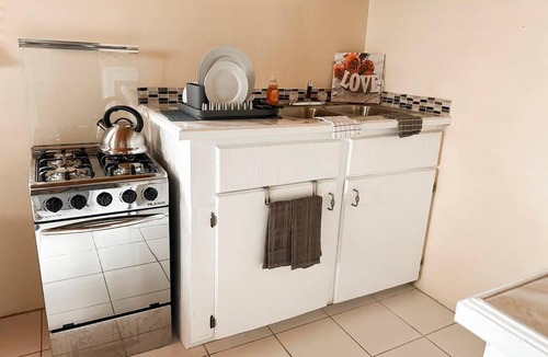 Nassau Apartment | The Dames Studio Apartment