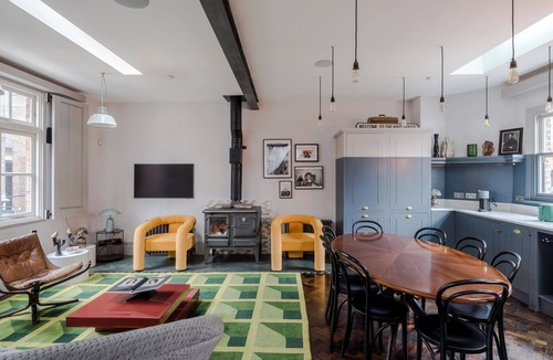 South Bank House | The Dream Factory - Borough - by Frankie Says