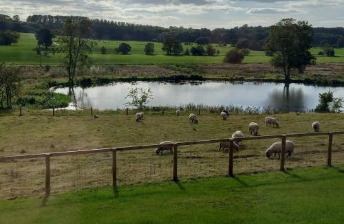 Sugnall House | The Drift House – Countryside Luxury Comfort - Pass the Keys