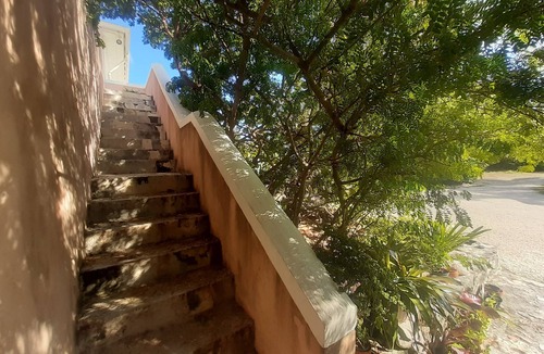 George Town Apartment | The feeling of an Island apart, surrounded by water! Convenient location.