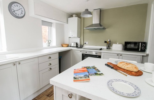 Ludwel Cottage | THE FERNS, pet friendly, character holiday cottage in Ludlow