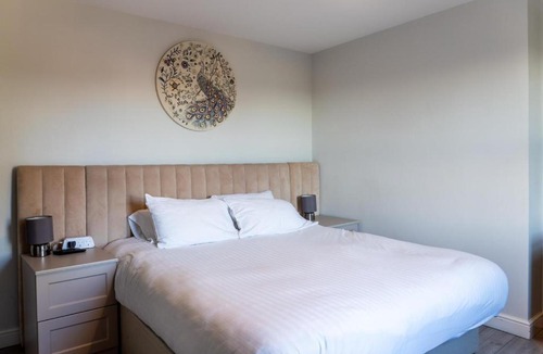 Bedford Apartment | The Fordham Inn