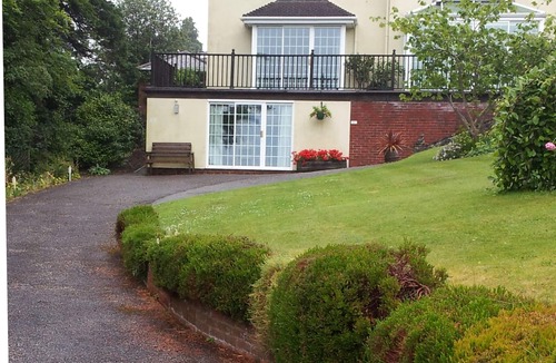 Sidmouth Apartment | The Garden Studio: South-facing with fabulous sea views