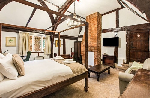 Great Missenden Bed & Breakfast | The George Inn - Room 4