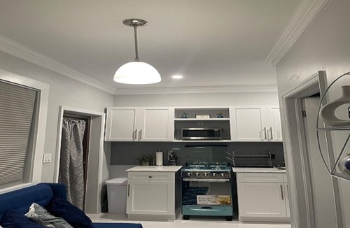 Nassau Cottage | The "Grand Door" Cottage - 15 min from Beach & Airport