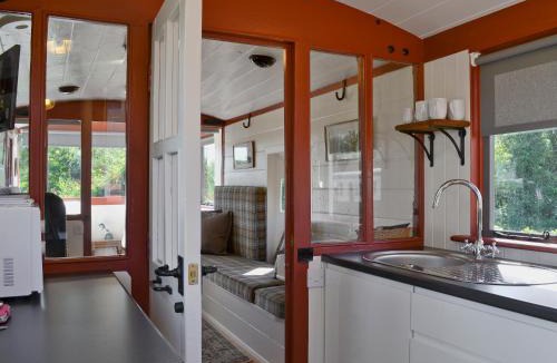 Stowmarket House | The Guards Van