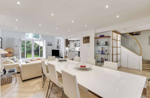 Frognal and Fitzjohns House | The Hampstead Heights