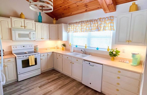 George Town Villa | THE HARBOUR HOUSE - NEW Beach Front Luxury Home - Located at Hideaways Resort!