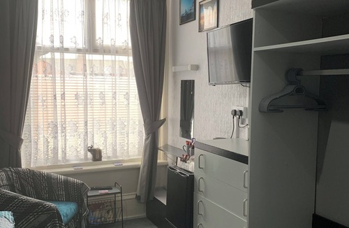 Blackpool Town Center House | The Hornby Villa B&B