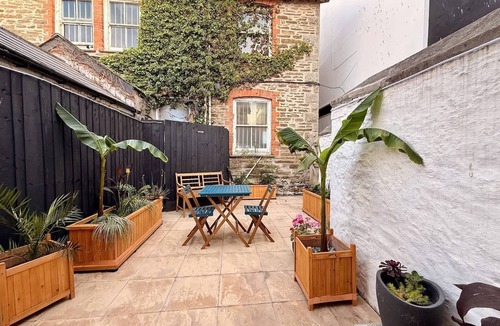 Newquay City Centre Apartment | The Jailhouse, Historic Flat in Central Newquay