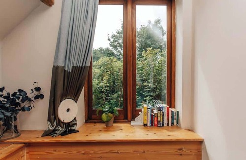 Elkstone House | The Little House, Luxury Cotswolds Stunning Views