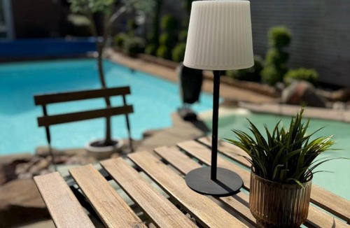 Westoning House | The Luxe Pool House, Westoning